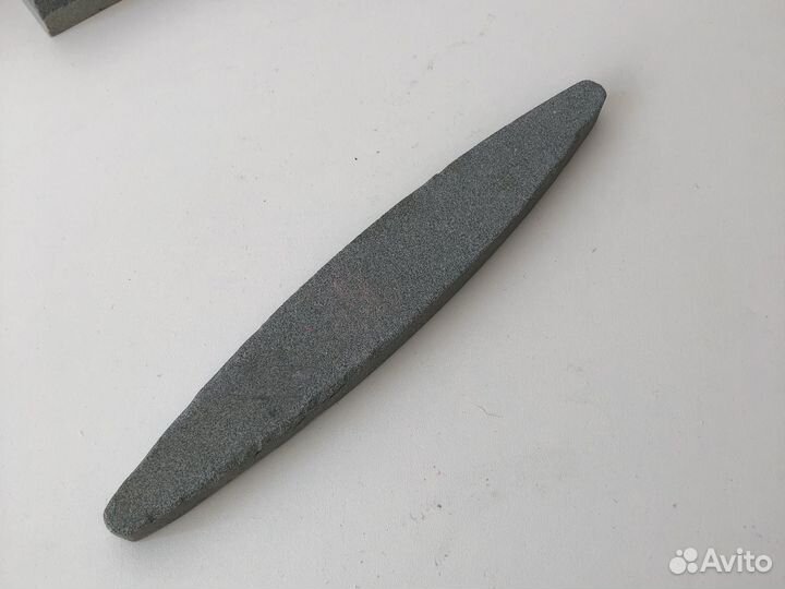 Точильный камень и точилка для ножей