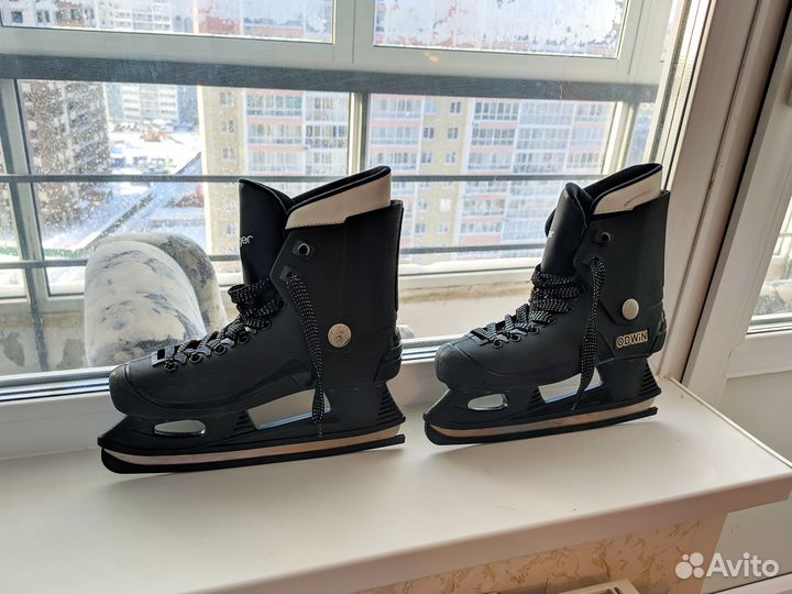 Хоккейные коньки Iceberger