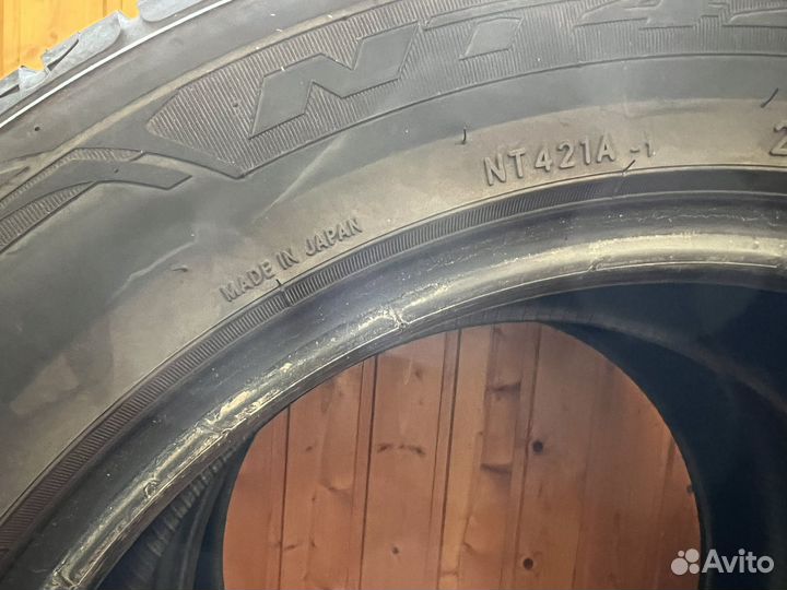 Nitto NT421A 225/60 R18 104