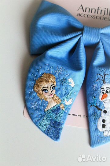 Бант с вышивкой. Ручная работа