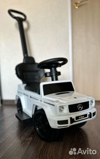 Машинка каталка mercedes с ручкой