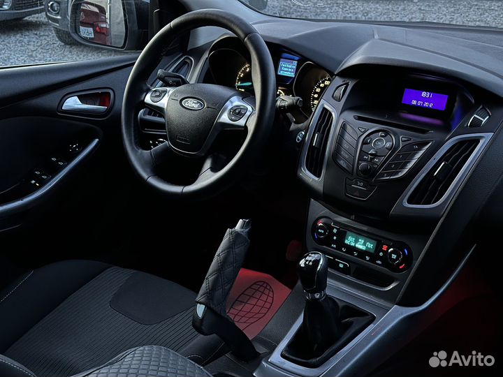 Ford Focus 1.6 МТ, 2012, 203 211 км