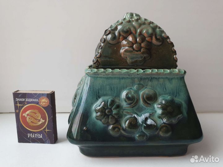 Тарелки декоративные,шкатулка малахитовая СССР