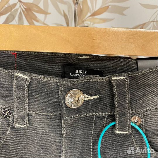 Джинсы true religion серые