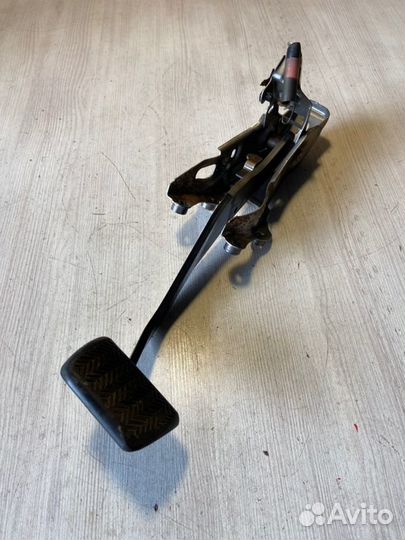 Педаль тормоза Toyota Corolla 180 1zrfe 2013