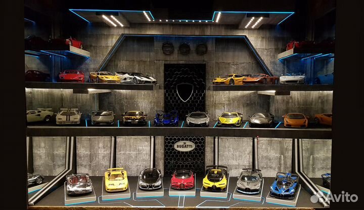 Шкаф для коллекции машин
