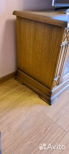 Тумба под телевизор