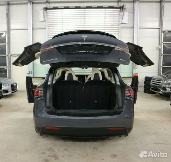 Tesla Model X 2017г, на запчасти