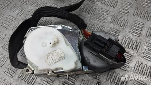 Ремень безопасности с пиропатроном сиденья передне