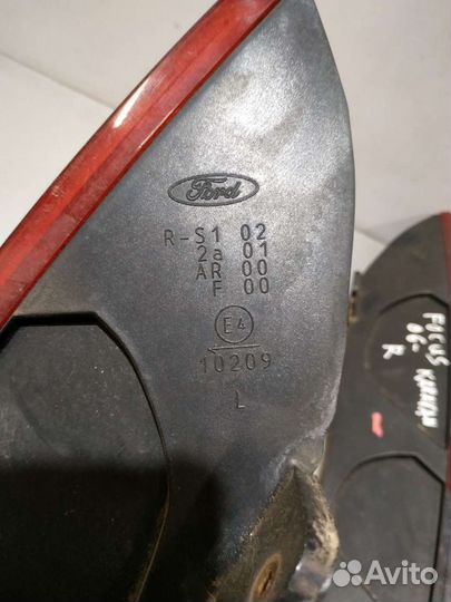 Фонарь задний Форд Фокус 2 универсал LHD