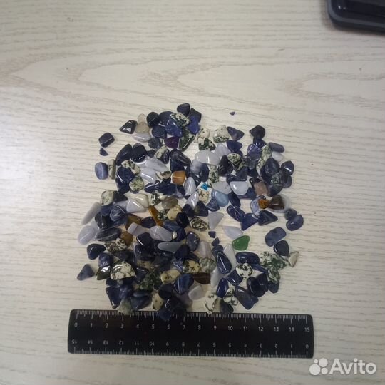 Камни для коллекции или декора