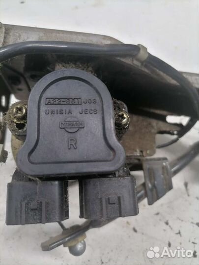 Педаль газа Nissan Bluebird 14