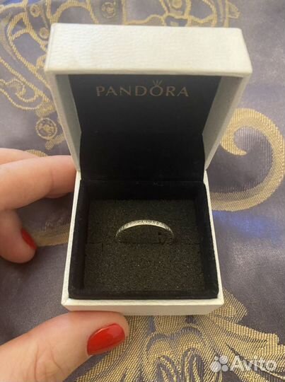 Серебряное кольцо, Пандора