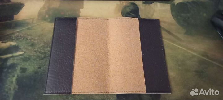 Новая кожаная обложка для паспорта