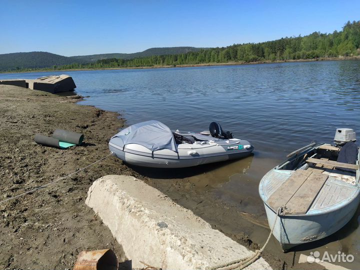 Продам лодку гладиатор 380 с мотором