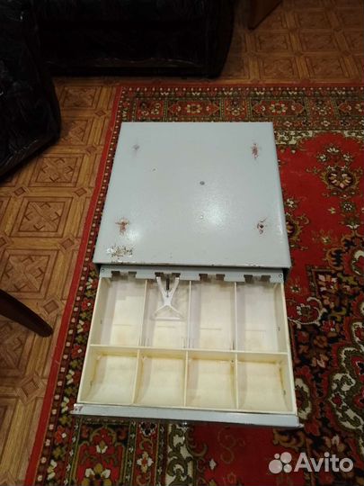 Ящик для хранения денег под кассу