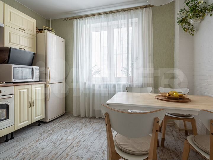 2-к. квартира, 57,1 м², 2/17 эт.