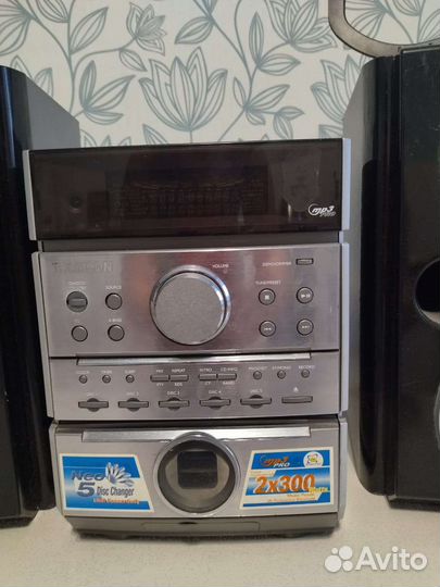 Музыкальный центр