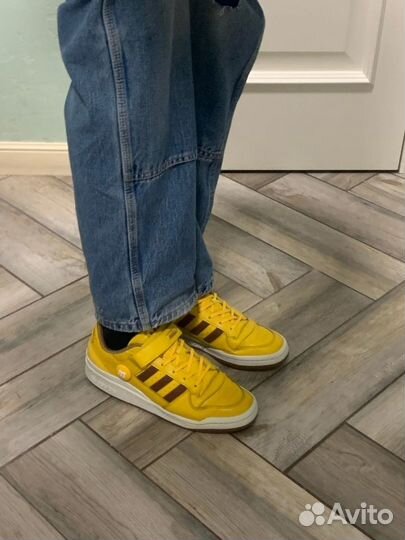 Adidas forum low x m&m