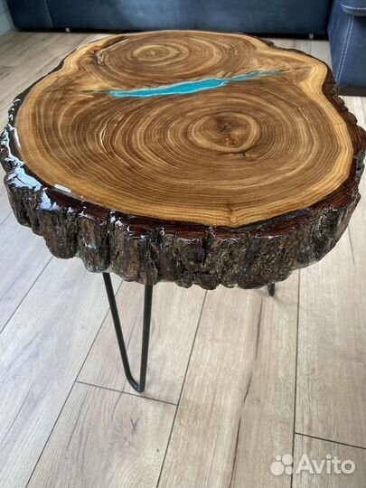 Журнальный столик из эпоксидной смолы