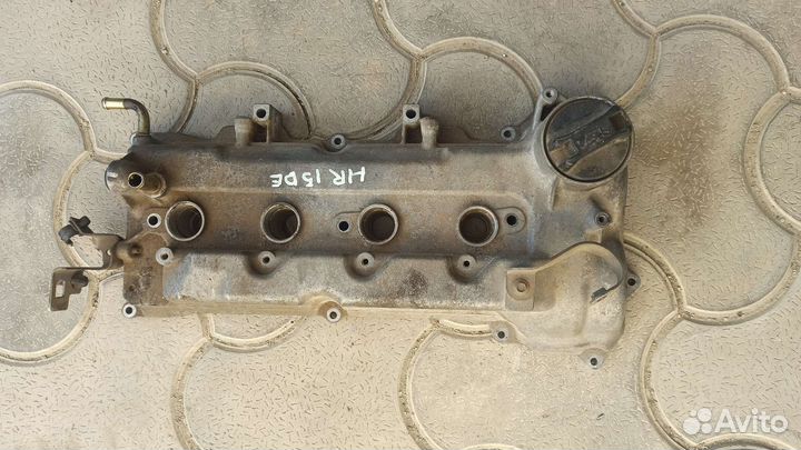 Клапанная крышка Nissan Tiida hr15de