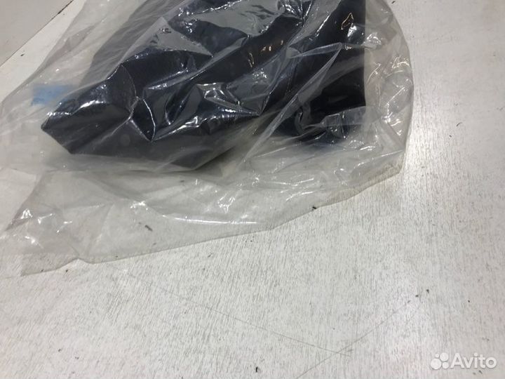 Обшивка сиденья задняя правая Toyota Land Cruiser