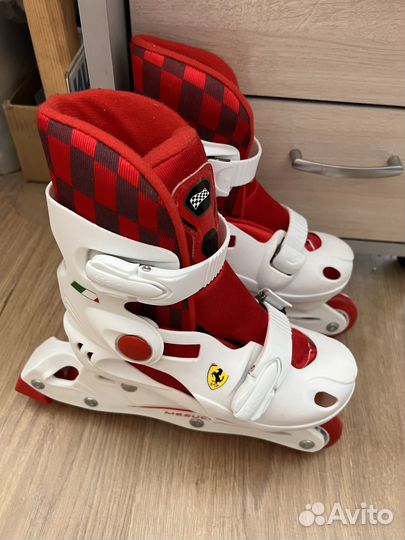 Роликовые коньки Ferrari раздвижные 30-33 размер