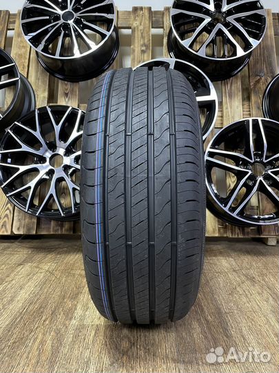 Goodyear EfficientGrip SUV 285/65 R17 116V