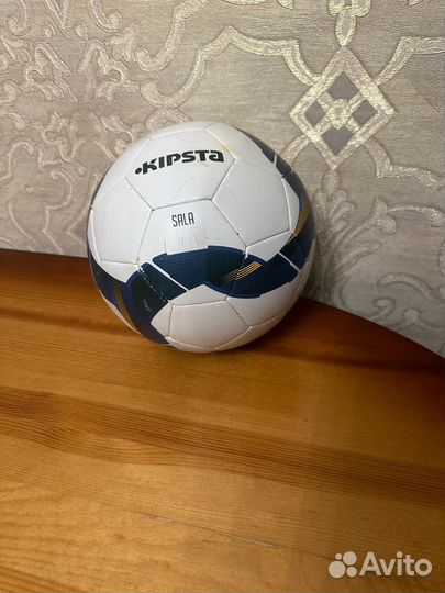 Футбольный мяч