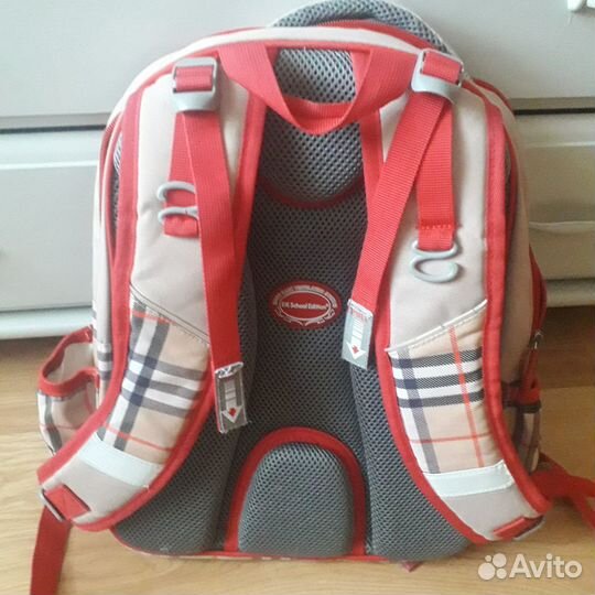 Рюкзак школьный