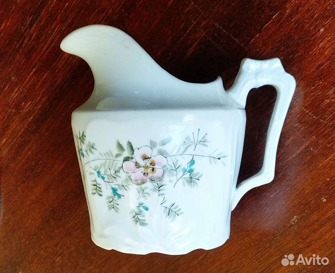 Молочник Кузнецова И.Е