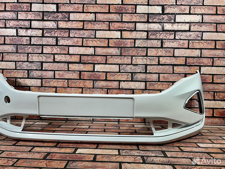 Бампер белый передний Volkswagen Polo 6 2020-2023