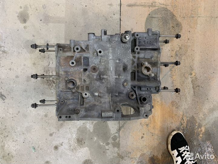 Блок закрытый ej20g