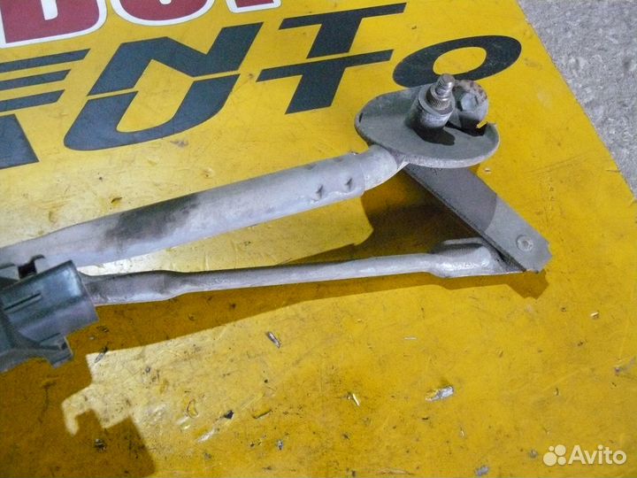 Трапеция стеклоочистителей для Toyota Corolla E12