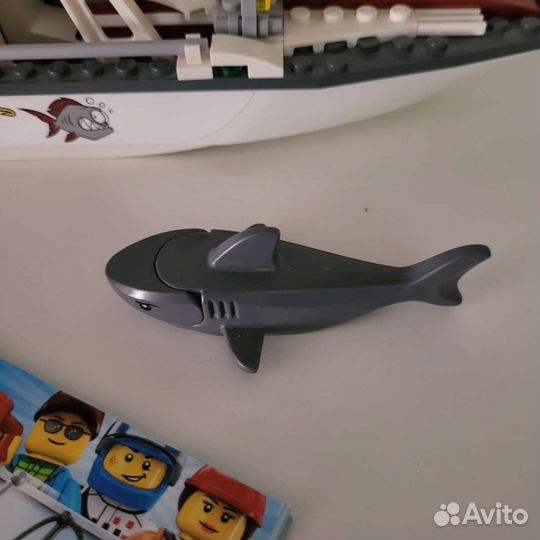 Lego city 60147 Рыболовный катер