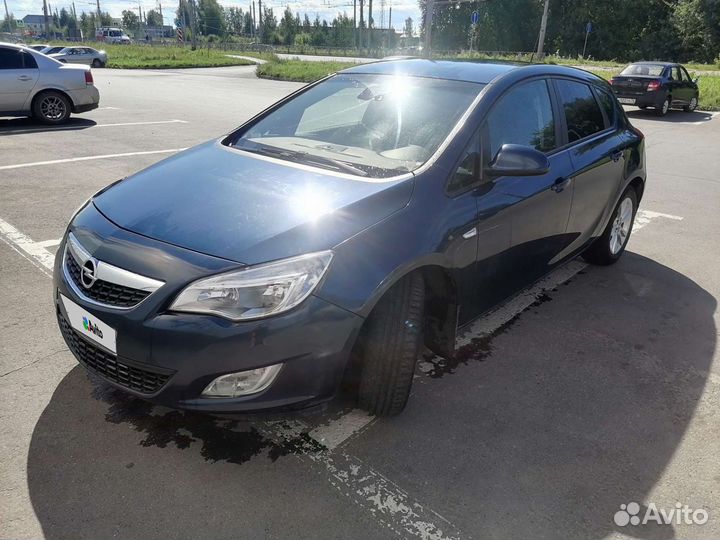 Opel Astra 1.6 МТ, 2012, 166 000 км