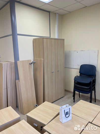 Офисная мебель шкафы