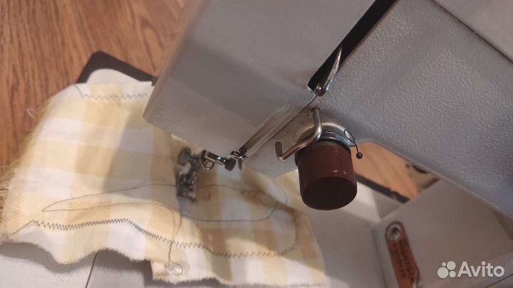 Швейная машина Чайка 134