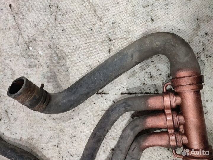 Патрубок системы охлаждения Renault Fluence L30R