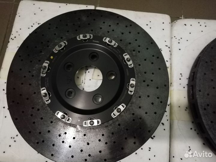 Карбон керамические тормозные диски Jaguar XFR