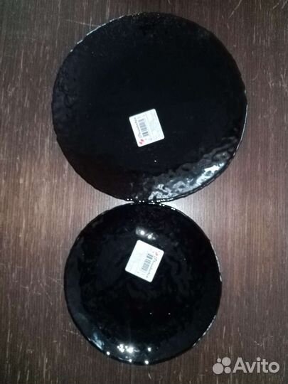 Тарелки для сервировки стола