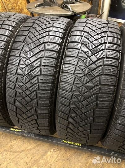 Pirelli Ice Zero FR 205/60 R16 92H