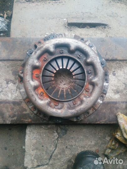 Двигатель RD28T (остатки)