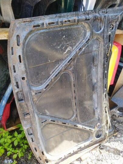 Капот Volkswagen Passat B3 1988-1997