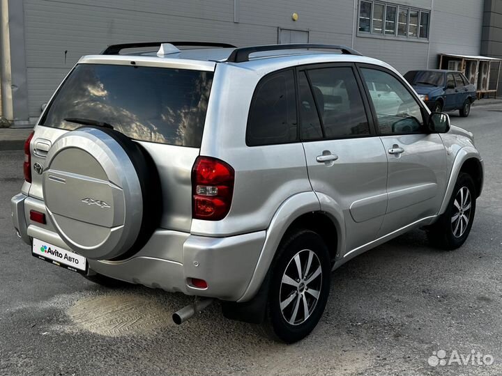 Toyota RAV4 2.0 AT, 2004, 196 500 км