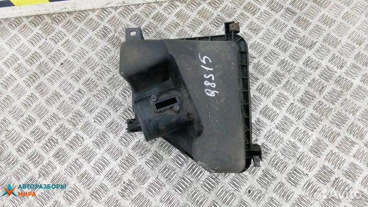 Корпус воздушного фильтра Toyota Avensis 3 (T270)