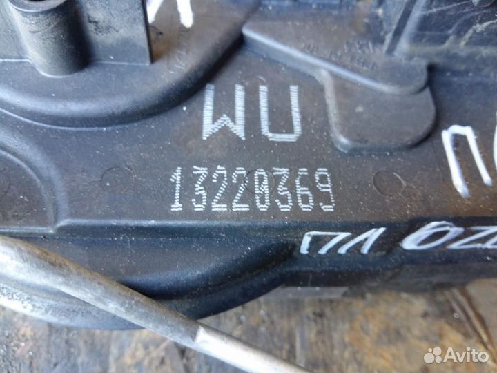 Замок двери передней левой Opel Zafira B 2005-2012