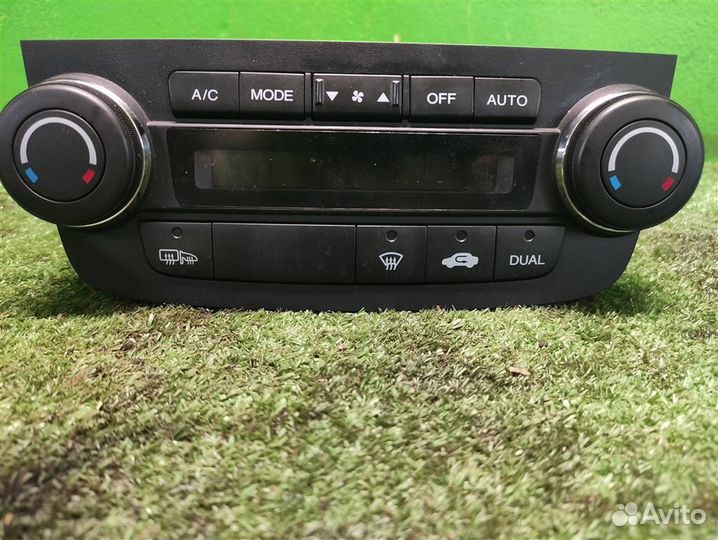 Панель управления отопителя Honda CR-V 3 (RE) 2009