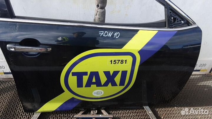 Дверь передняя правая Toyota Camry