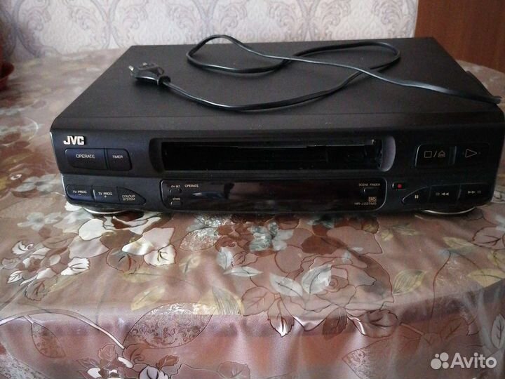 Видеомагнитофон jvc